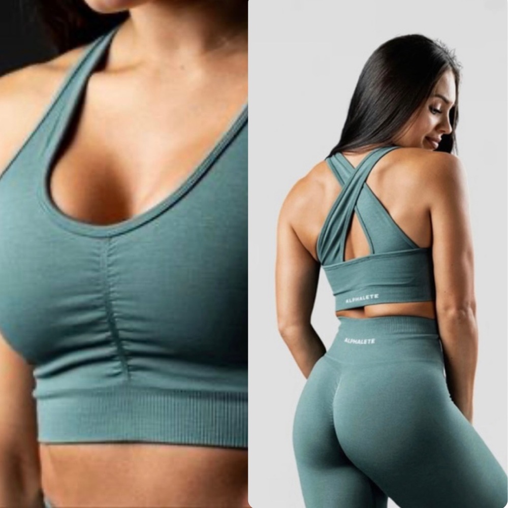 Alphalete Amplify Sports Bra